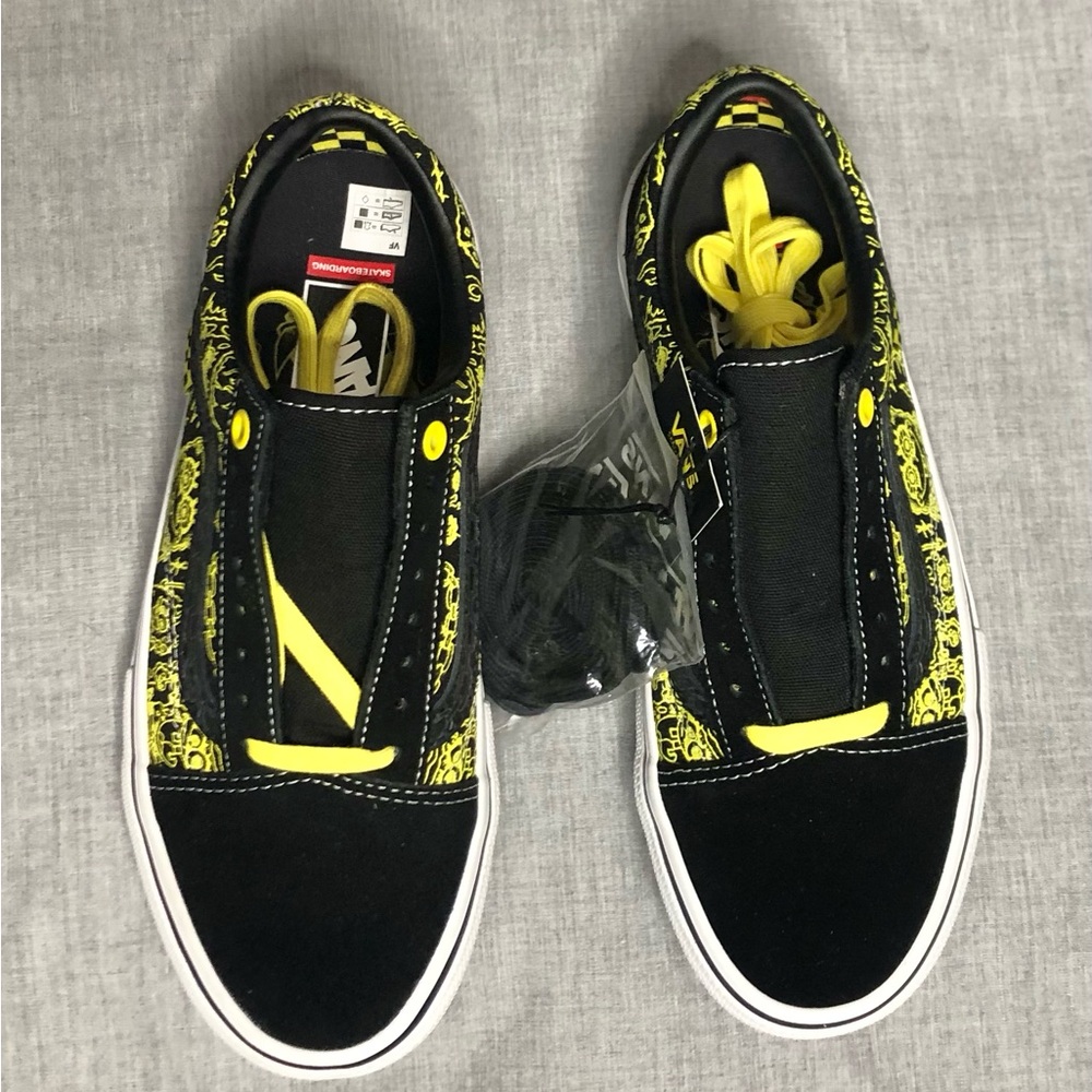 Vans Old Skool Black and Yellow SpongeBob Gigliotti Graphic - Picture 2 of 10